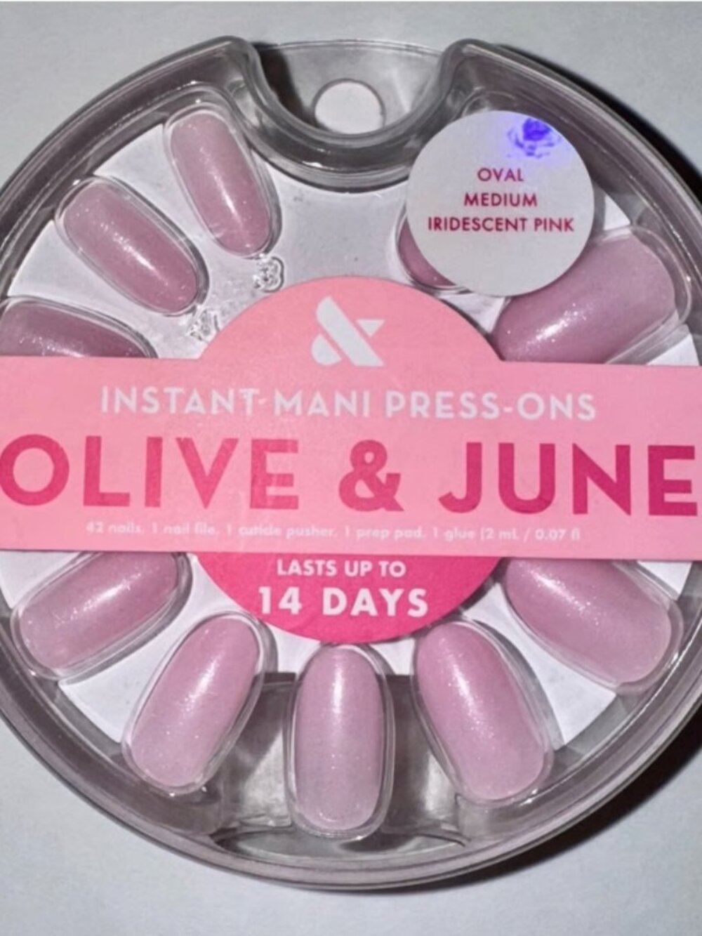 Olive and June Instant Mani in Glossy Iridescent Pink Press On nails Kit